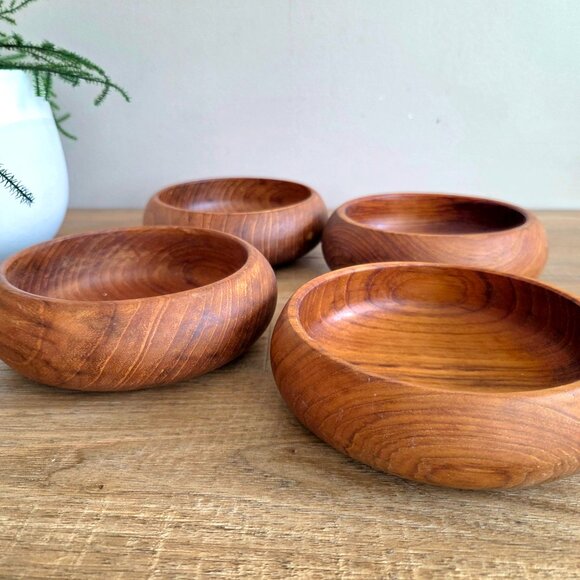 Set of 4 wooden salad bowls. - Picture 3 of 7